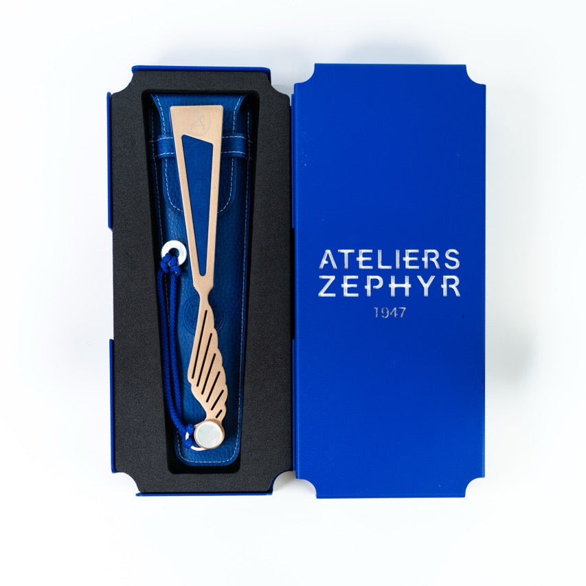 Éventail Étoile de Nuit - Soie Bleu et monture Or rosé 24 carats